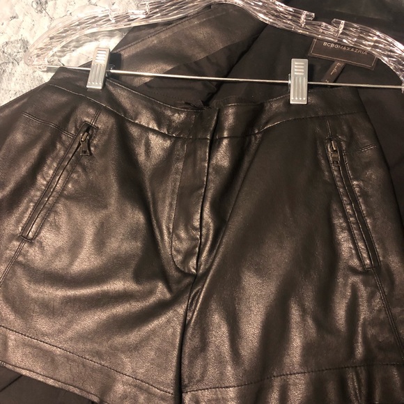 BCBG Max Azria Cape jacket and short set - Picture 5 of 5